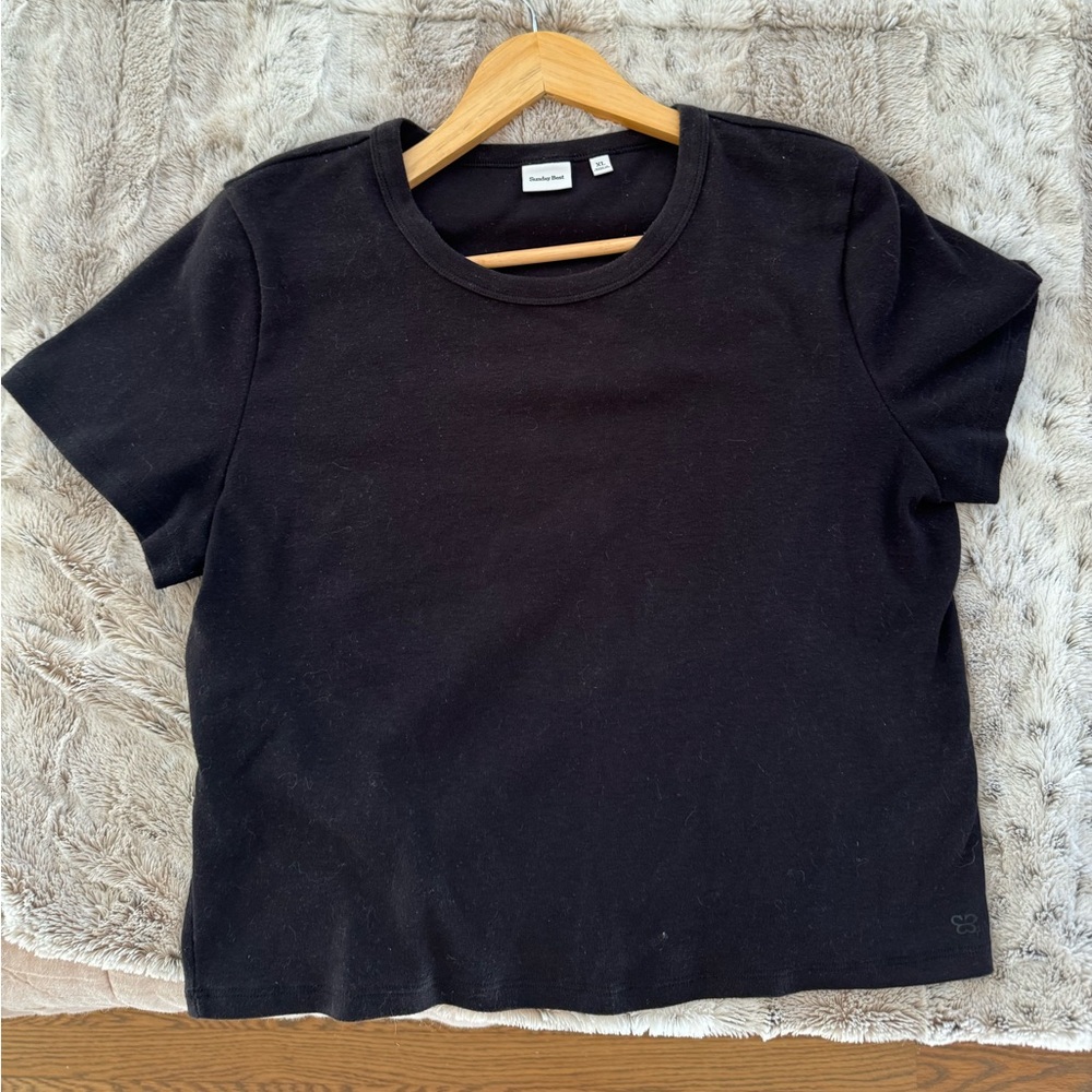 Aritzia Sunday Best Black Tee Size XL